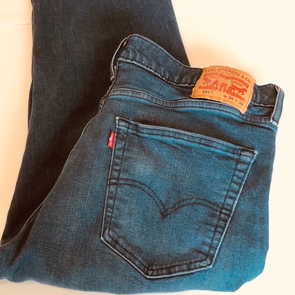 Levi’s 541, Men’s 36, Athletic Cut Jeans, GUC - Picture 4 of 13